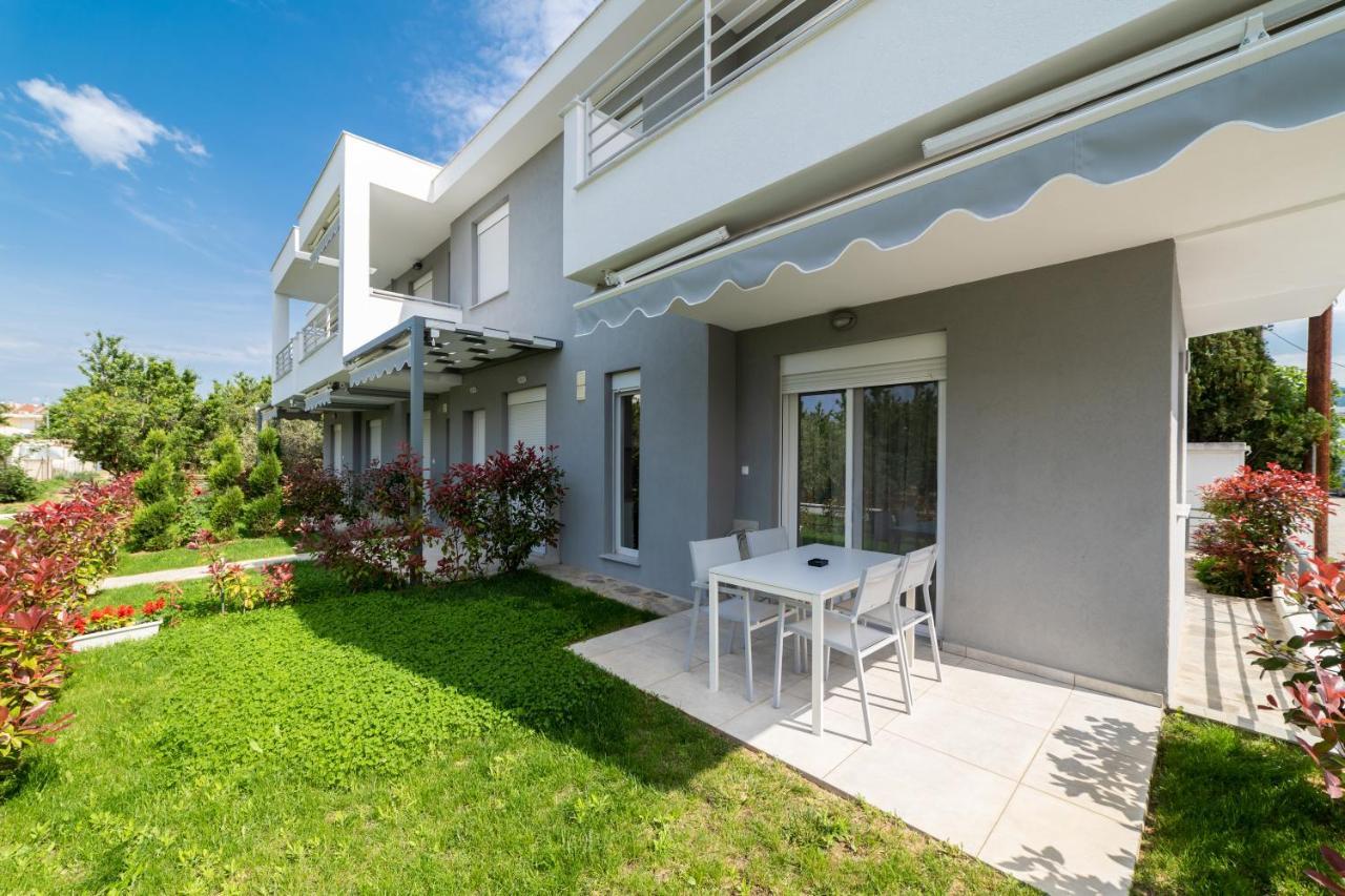 Danai & Palm Residential Complexes Apartment Ofrinion Bagian luar foto
