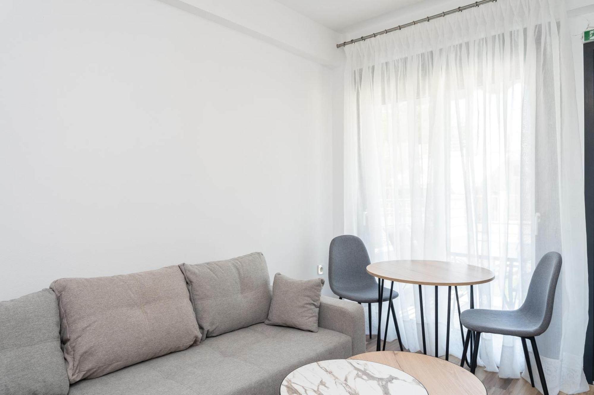 Danai & Palm Residential Complexes Apartment Ofrinion Bagian luar foto