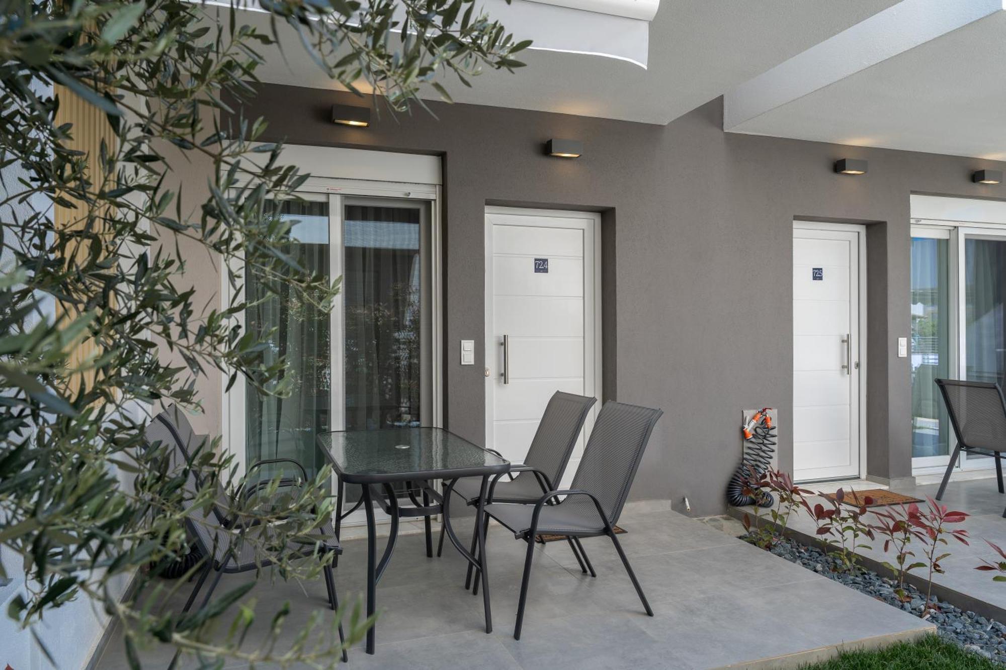 Danai & Palm Residential Complexes Apartment Ofrinion Bagian luar foto